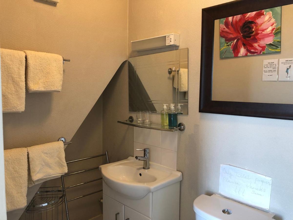 Bed and Breakfast Carena House Кэнтербари Экстерьер фото