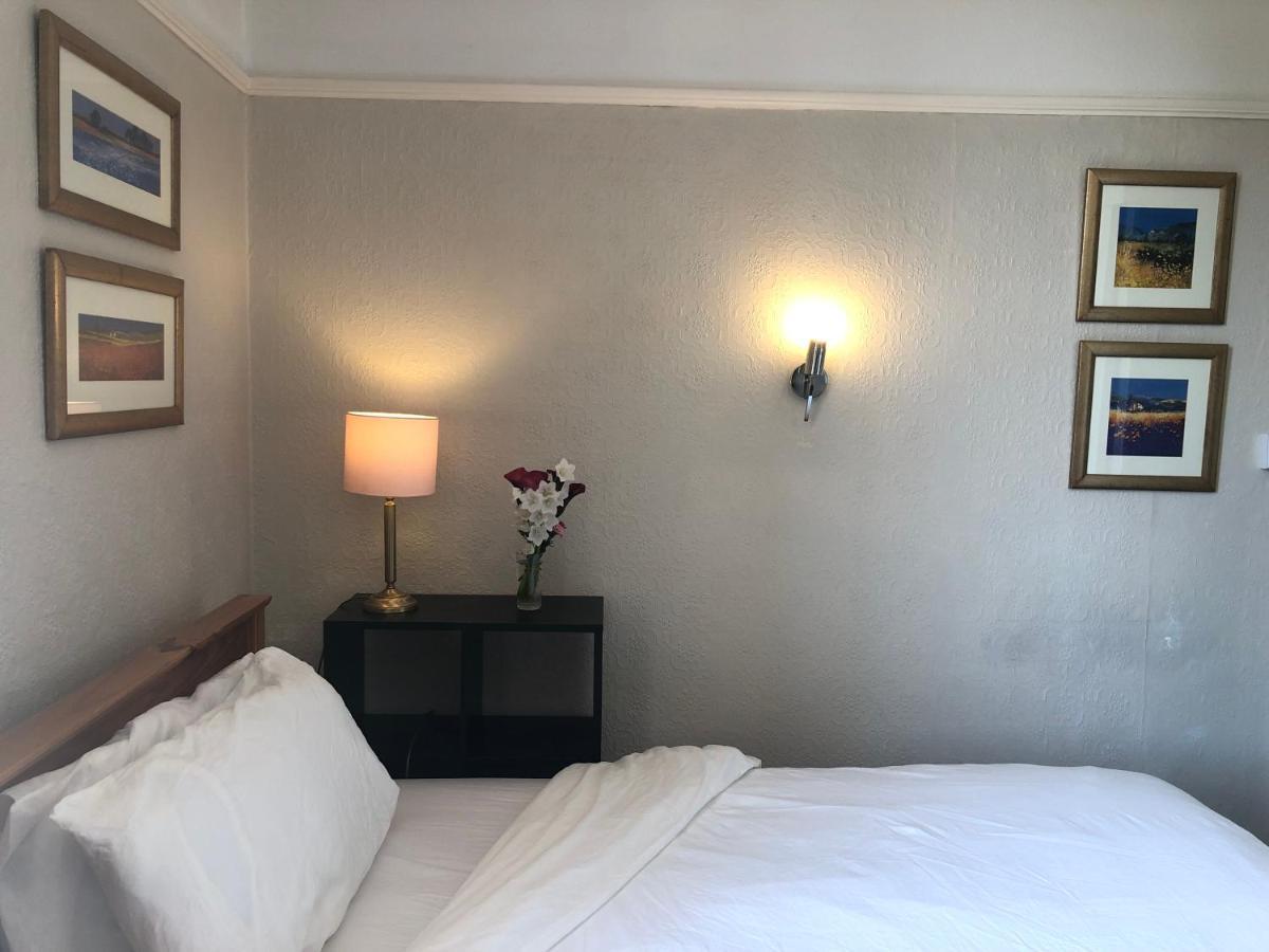 Bed and Breakfast Carena House Кэнтербари Экстерьер фото